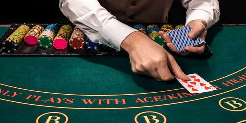 Dealer Dealer trong casino là ai?